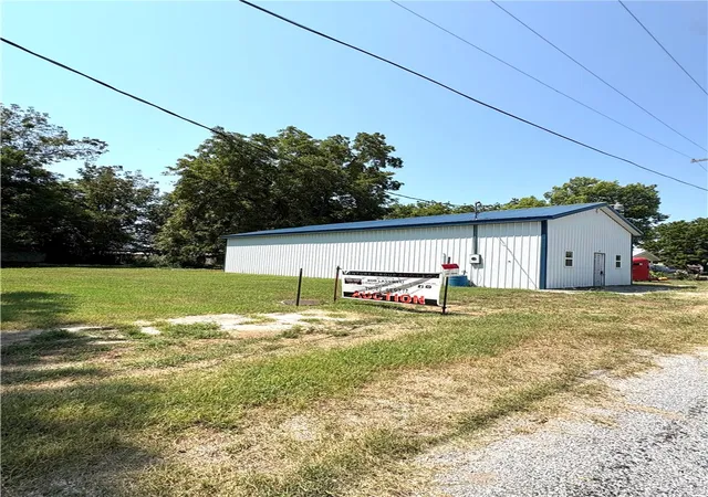 Photo 3 of Single family home for sale at Tract A - 317 Front St, Stark City, MO 64866 | MLS# 1358587 | Listing updated on 2026-09-11