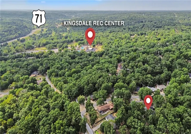 Photo 3 of Sale Pending at 4 Roding Cir, Bella Vista, AR 72715 | MLS# 1358661 | Listing updated on 2026-08-30