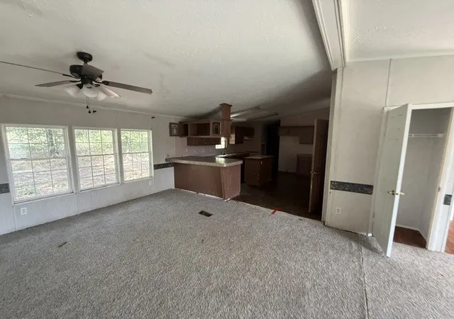 Photo 3 of Manufactured home for sale at 15 Lemay Ln, Russellville, AR 72802 | MLS# 1358721 | Listing updated on 2026-09-22
