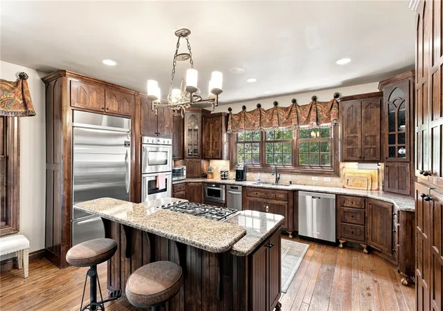 Photo 3 of Single family home for sale at 905 NW Provence Pl, Bentonville, AR 72712 | MLS# 1358449 | Listing updated on 2026-09-19