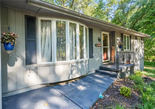 Photo 3 of Single family home for sale at 10899 Hummingbird Rd, Gravette, AR 72736 | MLS# 1358260 | Listing updated on 2026-09-21