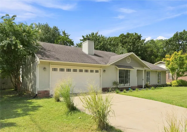 Photo 3 of Single family home for sale at 2753 E Copper Oaks Pl, Fayetteville, AR 72703 | MLS# 1356378 | Listing updated on 2026-09-13