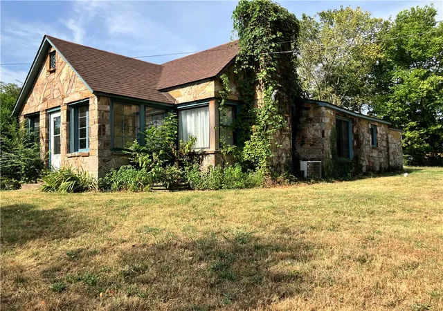 Photo 1 of Sale Pending at 409 2nd Street, Decatur, AR 72722 | MLS# 1358652 | Listing updated on 2026-09-11