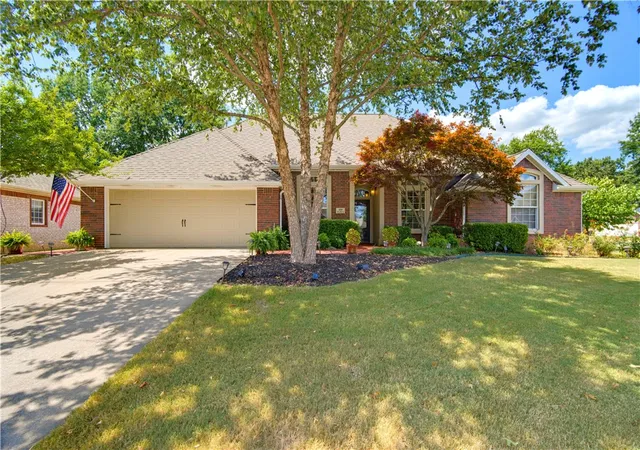 Photo 1 of Sale Pending at 600 Baylor St, Bentonville, AR 72712 | MLS# 1358836 | Listing updated on 2026-09-04