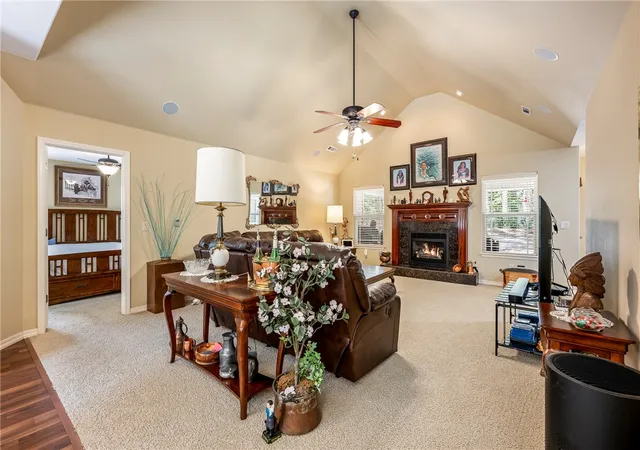 Photo 2 of Single family home for sale at 1 Kincardine Ln, Bella Vista, AR 72715 | MLS# 1358549 | Listing updated on 2026-09-08