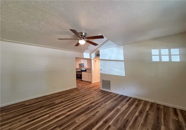 Photo 3 of Single family home for sale at 404 Hart Ave, Springdale, AR 72764 | MLS# 1358849 | Listing updated on 2026-09-28