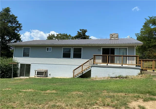Photo 4 of Sale Pending at 324 W Mockingbird Trl, Lead Hill, AR 72644 | MLS# 1358756 | Listing updated on 2026-09-06
