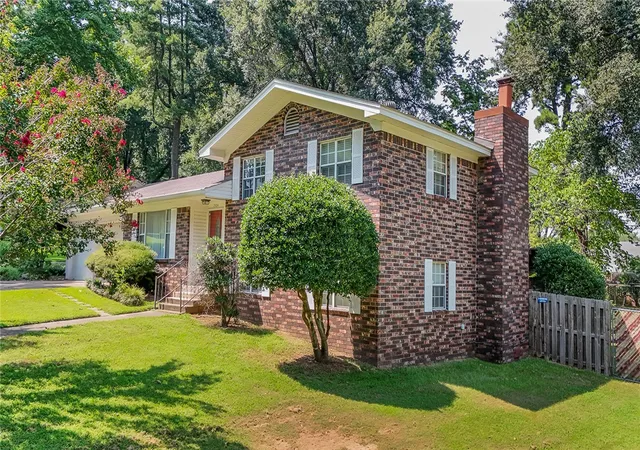 Photo 2 of Sale Pending at 2504 W 2nd Lane, Russellville, AR 72801 | MLS# 1358347 | Listing updated on 2026-09-01