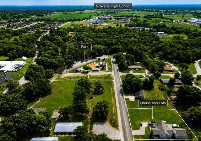 Photo 2 of Single family home for sale at 609 Atlanta Se St, Gravette, AR 72736 | MLS# 1358889 | Listing updated on 2026-09-09