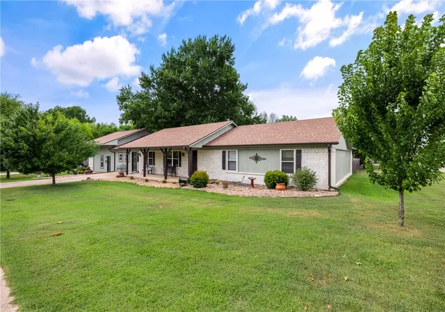 Photo 1 of Single family home for sale at 1848 Rolling Hills Dr, Fayetteville, AR 72703 | MLS# 1358578 | Listing updated on 2026-09-09