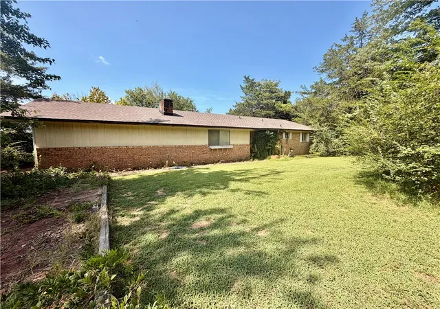Photo 1 of Sale Pending at 110 Scenic Acres Ln, Russellville, AR 72802 | MLS# 1358772 | Listing updated on 2026-08-31