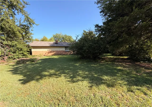 Photo 3 of Sale Pending at 110 Scenic Acres Ln, Russellville, AR 72802 | MLS# 1358772 | Listing updated on 2026-08-31