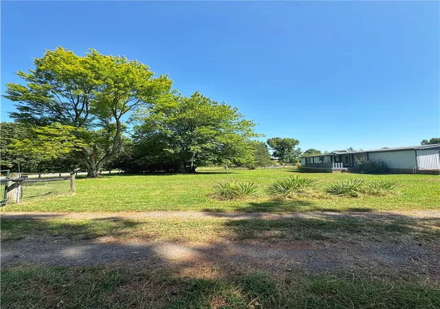 Photo 3 of Manufactured home for sale at 364 Hurley Rd, Dover, AR 72837 | MLS# 1358817 | Listing updated on 2026-09-09