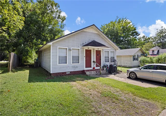 Photo 2 of Multi family home for sale at 224 E & 226 J St, Russellville, AR 72801 | MLS# 1358991 | Listing updated on 2026-08-28