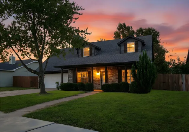 Photo 2 of Single family home for sale at 2711 Bishop Dr, Rogers, AR 72756 | MLS# 1358985 | Listing updated on 2026-10-07