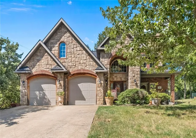 Photo 1 of Single family home for sale at 780 E Bryan Ln, Fayetteville, AR 72701 | MLS# 1359004 | Listing updated on 2026-08-31