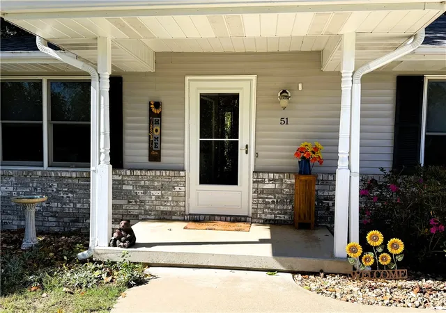Photo 1 of Sale Pending at 51 Dalton Dr, Bella Vista, AR 72714 | MLS# 1358999 | Listing updated on 2026-10-19