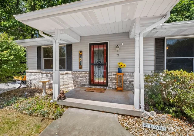 Photo 4 of Sale Pending at 51 Dalton Dr, Bella Vista, AR 72714 | MLS# 1358999 | Listing updated on 2026-10-19