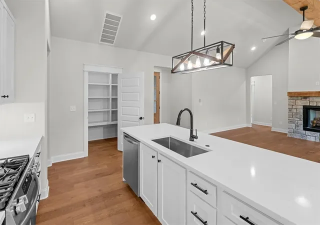 Photo 3 of Single family home for sale at 26 Dunvegan Dr, Bella Vista, AR 72715 | MLS# 1358313 | Listing updated on 2026-09-08