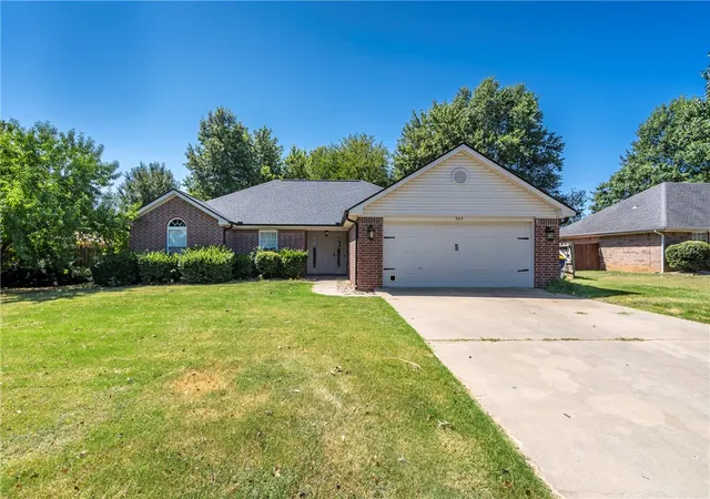 Photo 1 of Single family home for sale at 303 Edgehill Ave, Lowell, AR 72745 | MLS# 1359005 | Listing updated on 2026-09-05