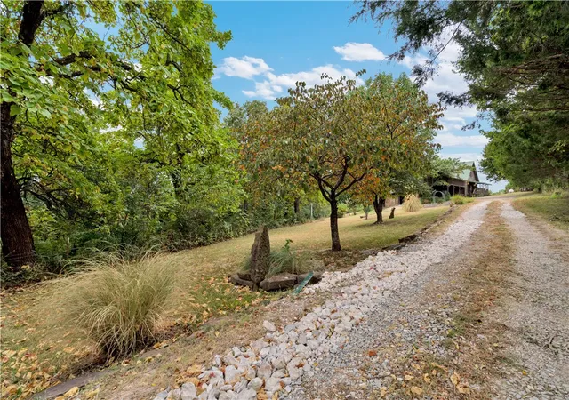 Photo 4 of Single family home for sale at 20096 E Highway 74, Elkins, AR 72727 | MLS# 1358763 | Listing updated on 2026-08-29