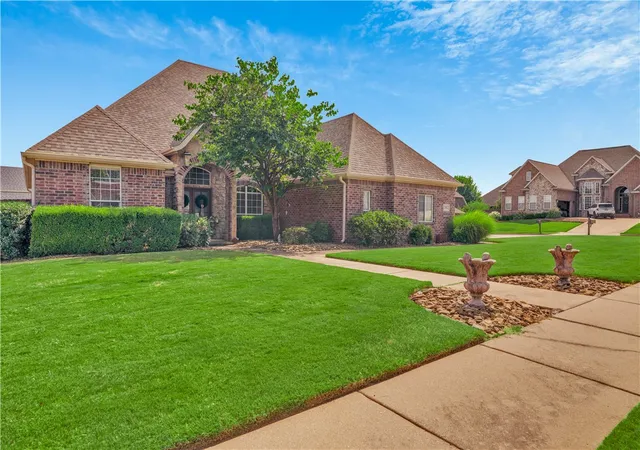 Photo 3 of Single family home for sale at 4704 W Mossy Oak Trl, Rogers, AR 72758 | MLS# 1359070 | Listing updated on 2026-10-21