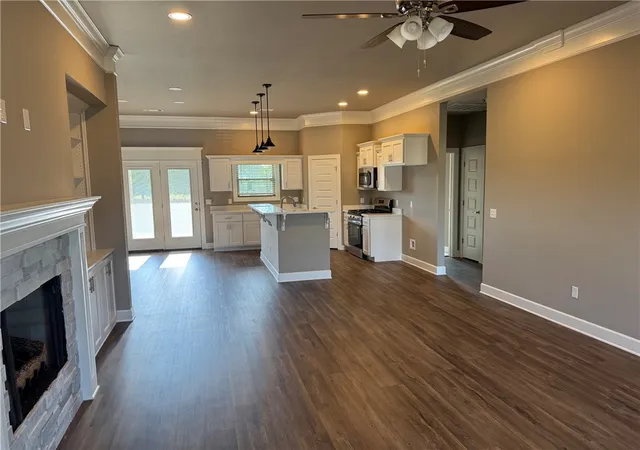 Photo 4 of Sale Pending at 253 S Eagle Mountain St, Prairie Grove, AR 72753 | MLS# 1359160 | Listing updated on 2026-08-30