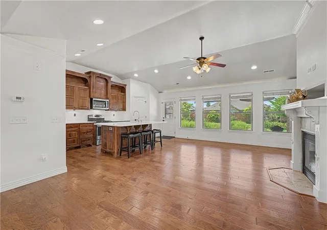 Photo 3 of Single family home for sale at 1110 Ellen Ray Ln, Centerton, AR 72719 | MLS# 1359165 | Listing updated on 2026-09-14