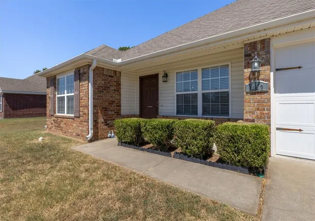 Photo 2 of Single family home for sale at 6142 Clay Ave, Springdale, AR 72762 | MLS# 1359184 | Listing updated on 2026-09-05