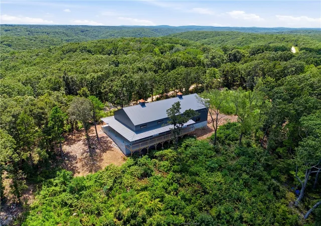 Photo 3 of Single family home for sale at 976 County Rd 220, Eureka Springs, AR 72631 | MLS# 1359145 | Listing updated on 2026-09-03