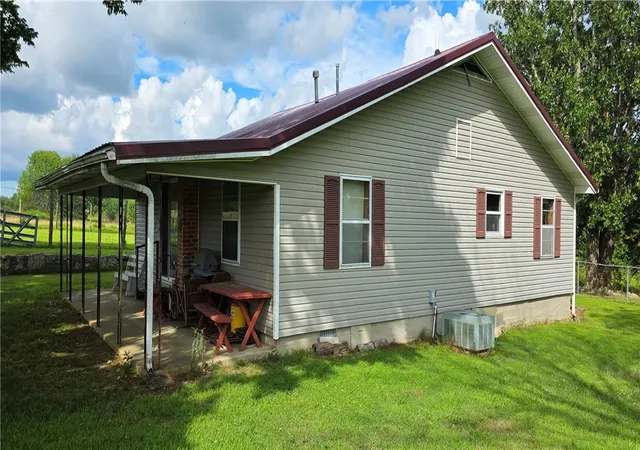 Photo 3 of Single family home for sale at 21537 S Highway 27, Marshall, AR 72650 | MLS# 1358953 | Listing updated on 2026-09-03