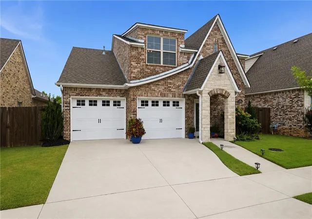 Photo 2 of Sale Pending at 266 N Solitude Bnd, Fayetteville, AR 72704 | MLS# 1359169 | Listing updated on 2026-09-12