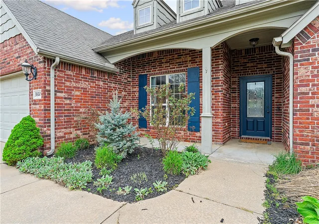 Photo 3 of Sale Pending at 3802 Sw Staverton Dr, Bentonville, AR 72713 | MLS# 1359323 | Listing updated on 2026-09-23