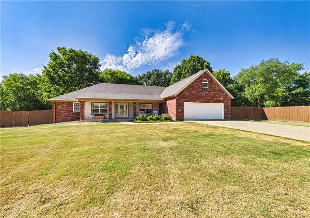 Photo 1 of Single family home for sale at 143 Pueblo Dr, Rogers, AR 72756 | MLS# 1358204 | Listing updated on 2026-08-30