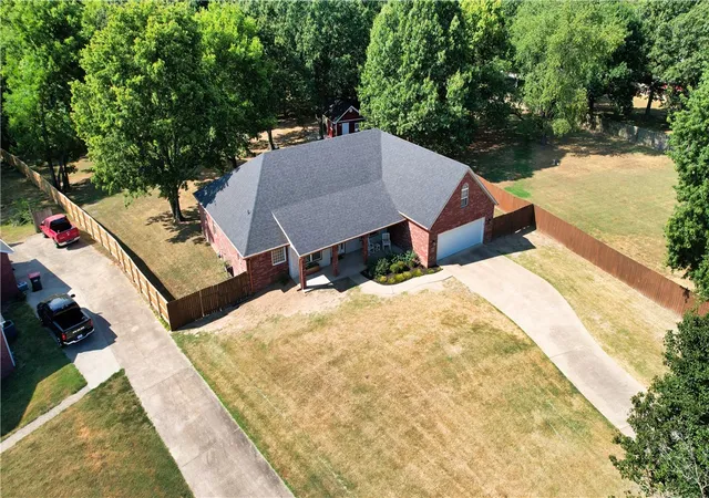 Photo 3 of Single family home for sale at 143 Pueblo Dr, Rogers, AR 72756 | MLS# 1358204 | Listing updated on 2026-10-04