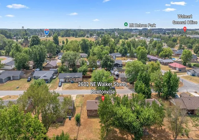 Photo 2 of Single family home for sale at 2602 Walker St, Bentonville, AR 72712 | MLS# 1358976 | Listing updated on 2026-08-28