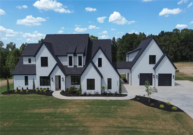 Photo 1 of Mansion for sale at 5238 W Weir Rd, Fayetteville, AR 72704 | MLS# 1359234 | Listing updated on 2026-08-30
