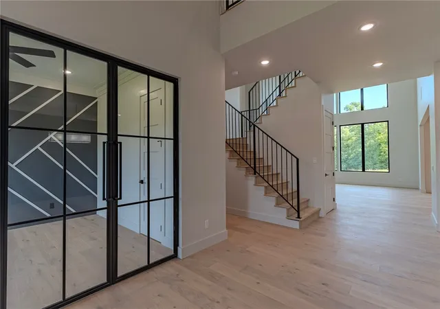 Photo 3 of Sale Pending at 5238 W Weir Rd, Fayetteville, AR 72704 | MLS# 1359234 | Listing updated on 2026-10-02