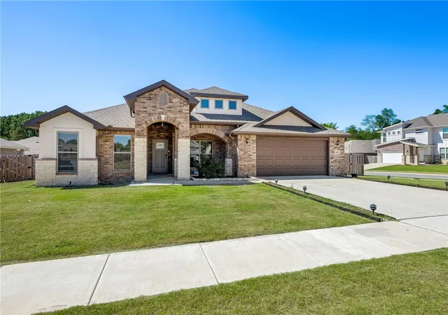 Photo 1 of Single family home for sale at 1601 Ari Ave, Centerton, AR 72719 | MLS# 1359207 | Listing updated on 2026-09-14