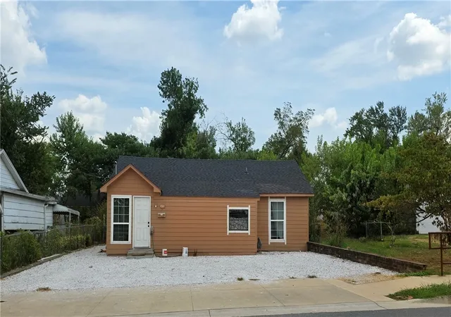 Photo 1 of House for sale at 707 S 7th Street, Rogers, AR 72756 | MLS# 1359477 | Listing updated on 2026-09-04