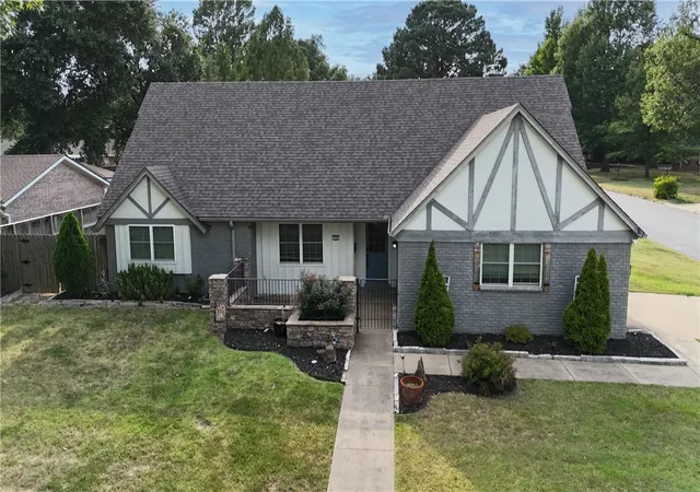 Photo 3 of Sale Pending at 700 Janet St, Springdale, AR 72762 | MLS# 1359266 | Listing updated on 2026-09-14