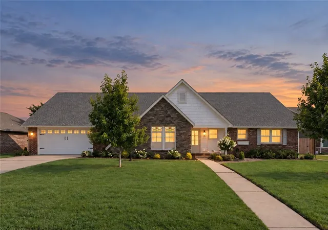 Photo 1 of Single family home for sale at 2505 W Orleans Dr, Rogers, AR 72758 | MLS# 1359038 | Listing updated on 2026-10-21