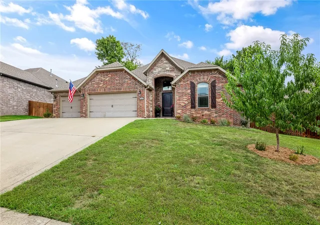Photo 2 of Single family home for sale at 6306 Sw Shady Side Ave, Bentonville, AR 72713 | MLS# 1359422 | Listing updated on 2026-09-07