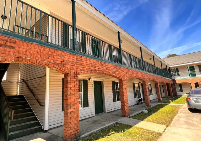 Photo 2 of Condo for sale at 513 S Main Carthage Ar St, Carthage, AR 71725 | MLS# 1359461 | Listing updated on 2026-09-01