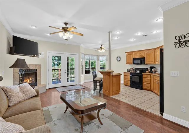 Photo 2 of Sale Pending at 13 Boxford Dr, Bella Vista, AR 72715 | MLS# 1359063 | Listing updated on 2026-09-08