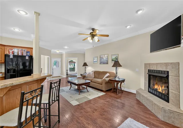 Photo 3 of Sale Pending at 13 Boxford Dr, Bella Vista, AR 72715 | MLS# 1359063 | Listing updated on 2026-09-08