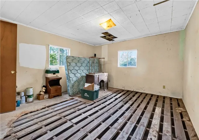 Photo 3 of Single family home for sale at 400 S Cunningham Ln, Fayetteville, AR 72701 | MLS# 1359019 | Listing updated on 2026-08-28