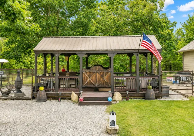 Photo 3 of Single family home for sale at 1727 Windsor Dr, Lead Hill, AR 72644 | MLS# 1359069 | Listing updated on 2026-09-18