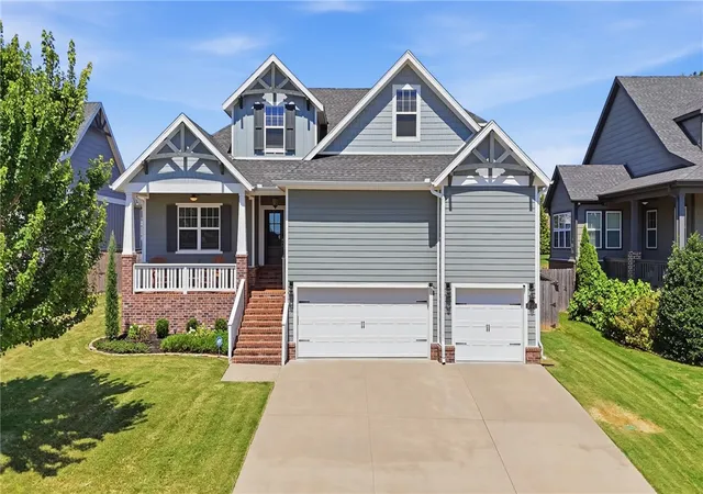 Photo 3 of Single family home for sale at 1006 Charing Cross, Cave Springs, AR 72718 | MLS# 1358714 | Listing updated on 2026-09-02