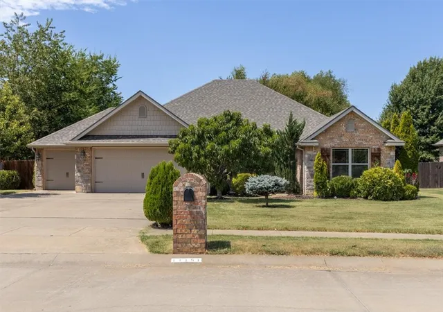 Photo 1 of Single family home for sale at 11151 Club House Pkwy, Farmington, AR 72730 | MLS# 1359111 | Listing updated on 2026-09-08